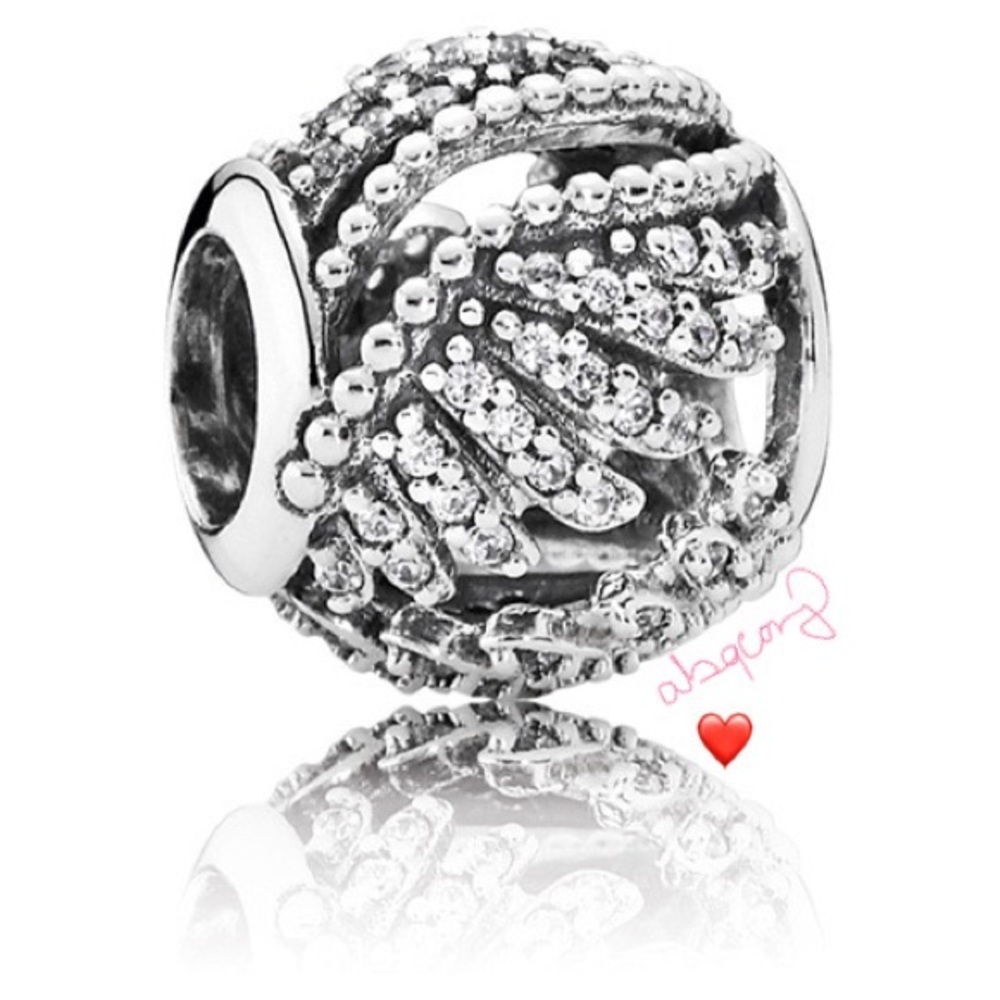 EUC Pandora 791749CZ Sterling Silver Majestic Feathers Openwork Charm w/ CZ's